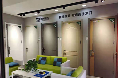 鼎尚佳木门江苏专卖店
