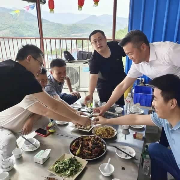 好乐家全屋定制